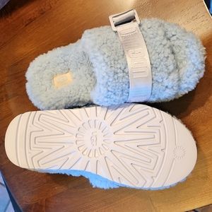 BNWOB UGG Women's Oh Fluffita SIZE 6